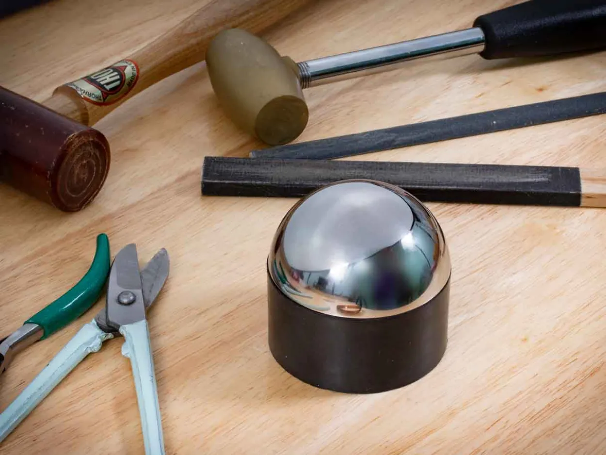 Bench Block Anvil High Dome With Rubber Base