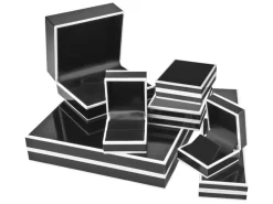 Black Monochrome Ring Box