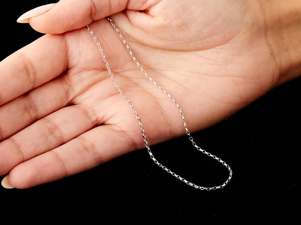 9ct White Gold 1.7mm Diamond Cut Oval Belcher Chain 16"/40cm Hallmarked