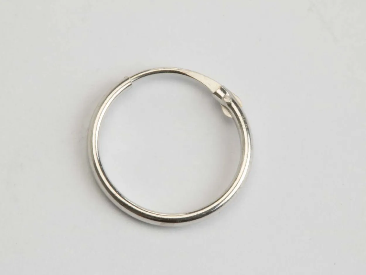 18ct White Gold 11.0mm Hinged Sleeper Hoop Earrings, Pack Of 2, 100% Recycled Gold