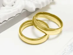18ct Yellow Gold Court Wedding Ring 5.0mm, Size Y, 3.92g Super Lightweight, Laser Hallmarked, Wall Thickness 1.8mm, 100% Recycled Gold