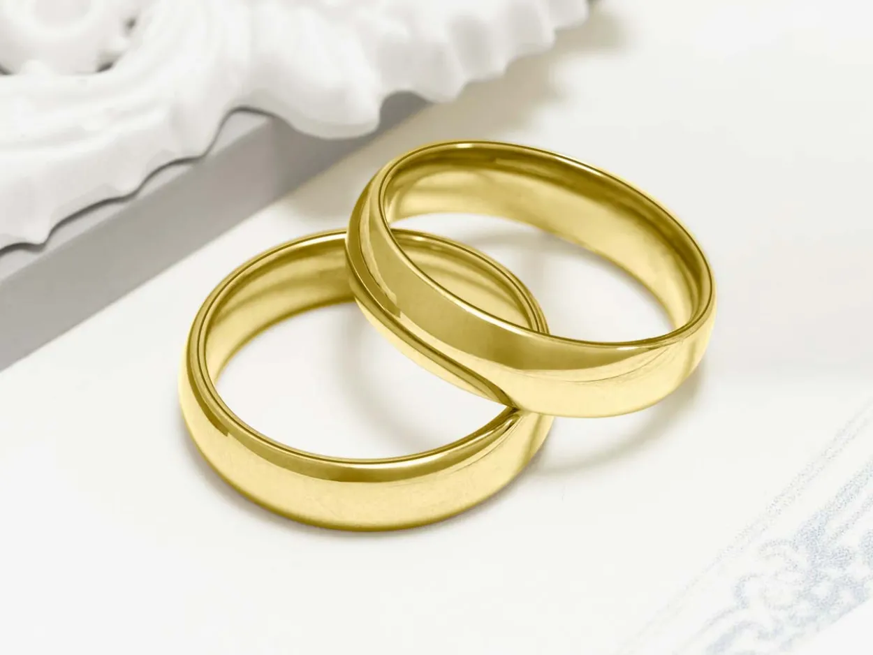 18ct Yellow Gold Court Wedding Ring 5.0mm, Size X, 3.86g Super Lightweight, Laser Hallmarked, Wall Thickness 1.8mm, 100% Recycled Gold