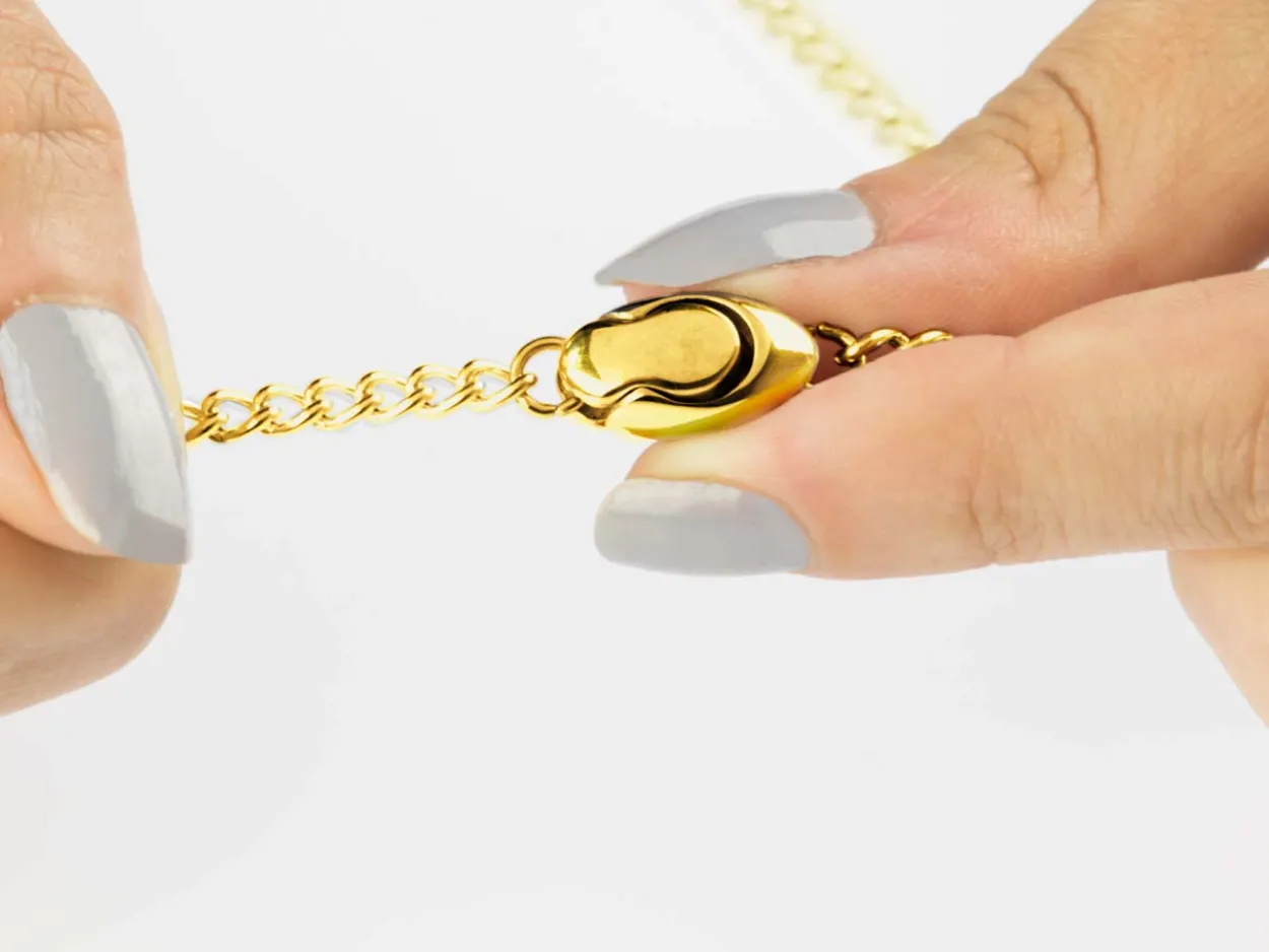 9ct Yellow Gold Magnetic Clasp Oval 10x5mm
