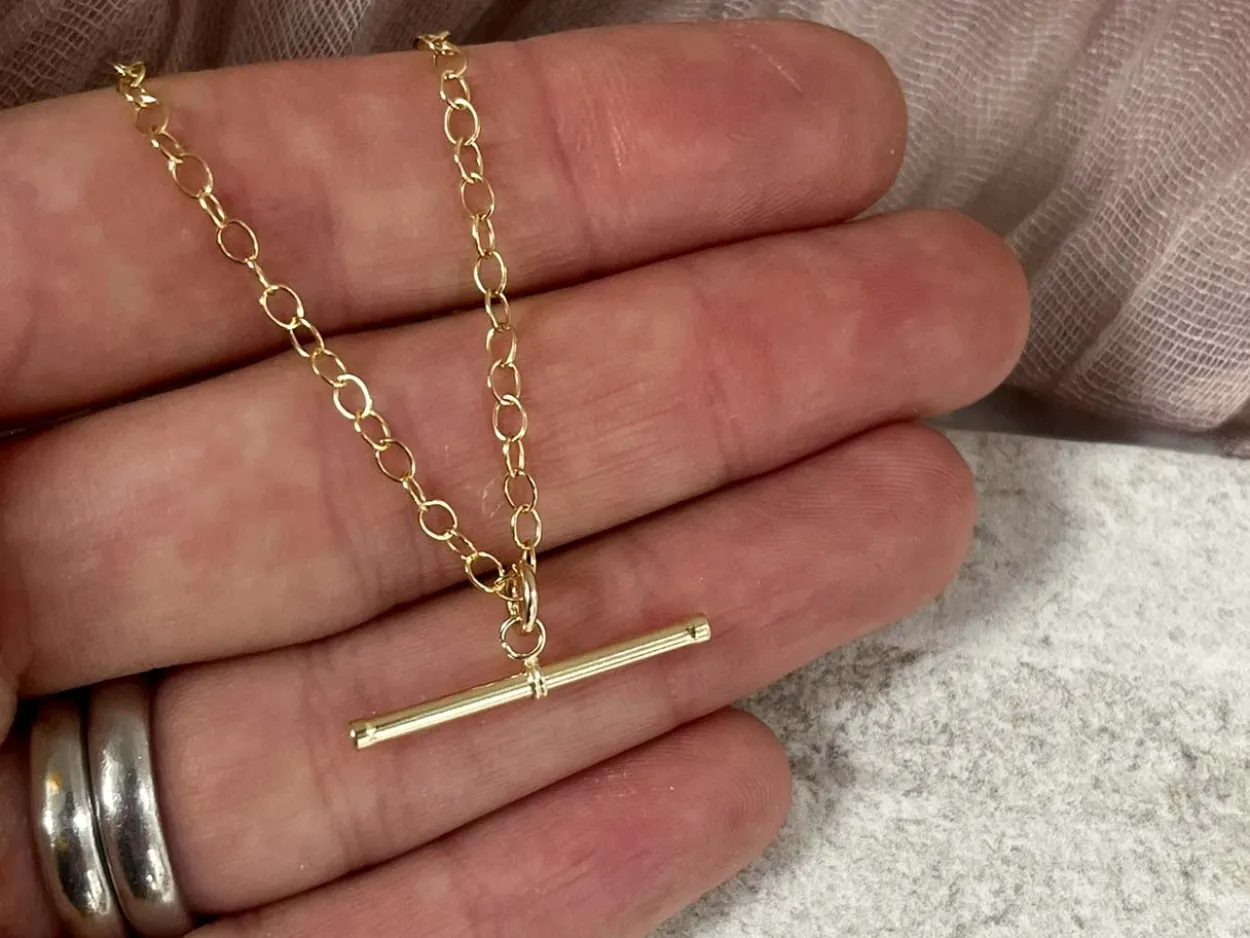9ct Yellow Gold T-bar 24mm X 1.8mm