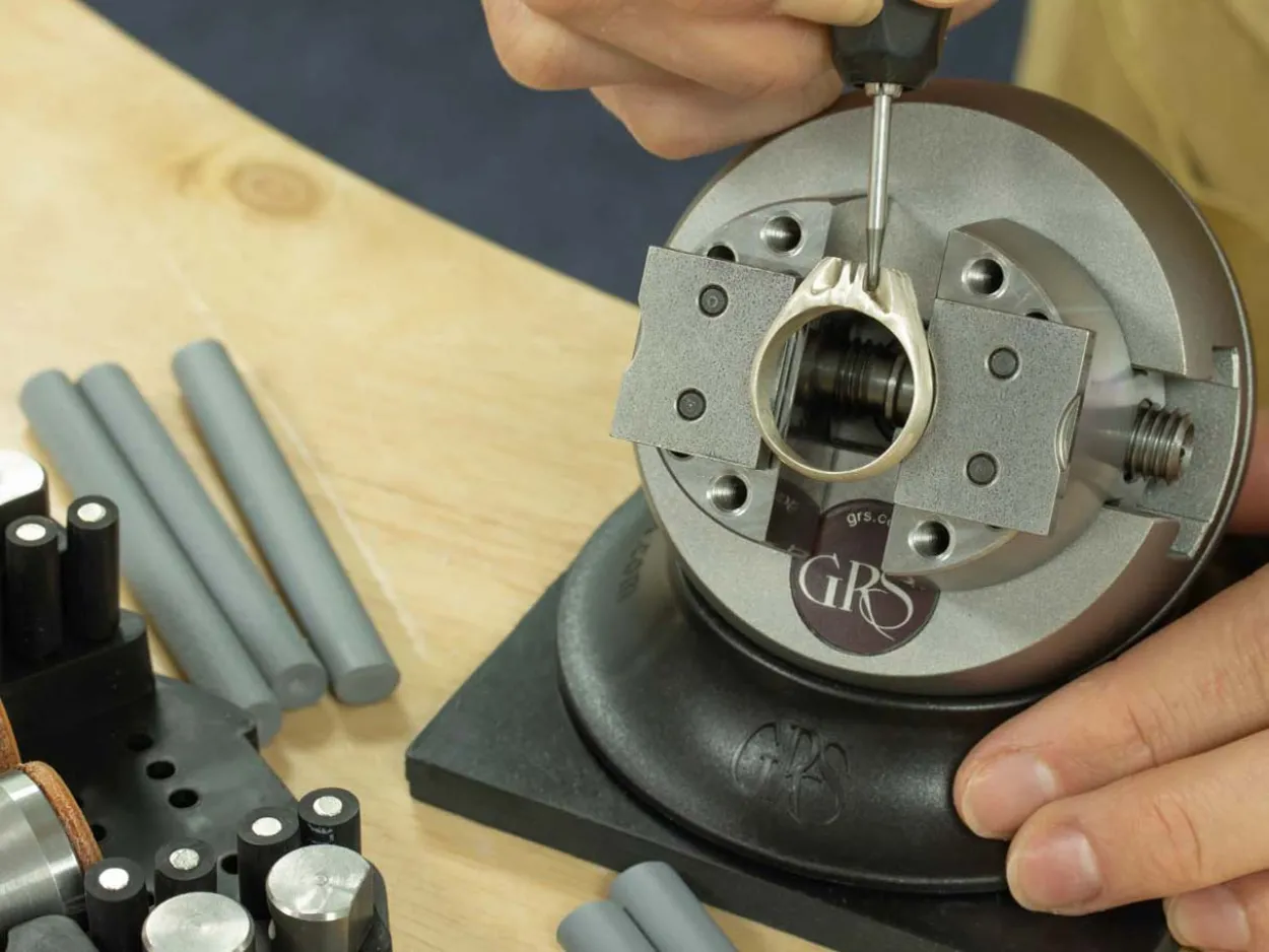 GRS® MicroBlock Workholding Vice With 34 Piece Accessory Set