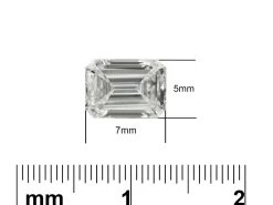 Lab Grown Diamond 1.00ct, Emerald Cut, D Colour Vs Clarity, 7x5mm