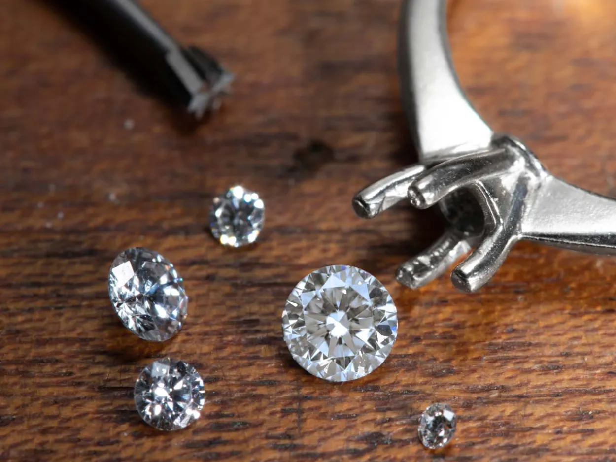 Lab Grown Diamond 0.005ct, Round Brilliant Cut, D Colour Vs Clarity, 1mm