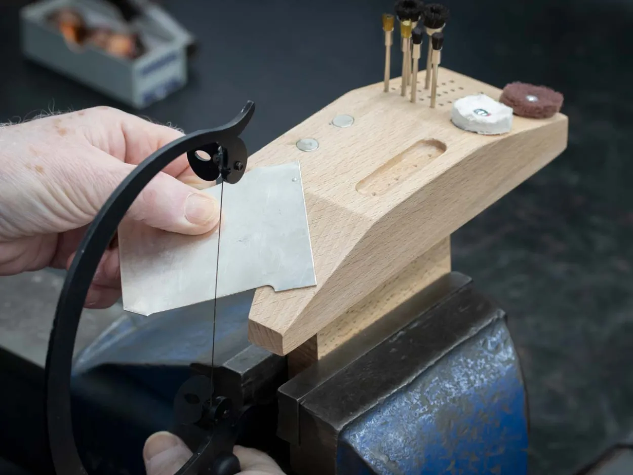 Large Handy Bench Peg
