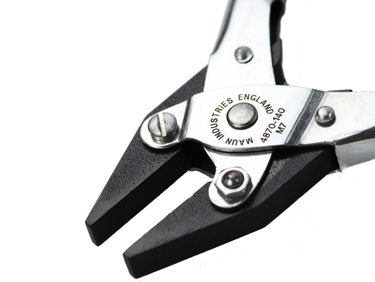 Maun Flat Nose Pliers 140mm/5.5" Parallel Action, With Smooth Jaws