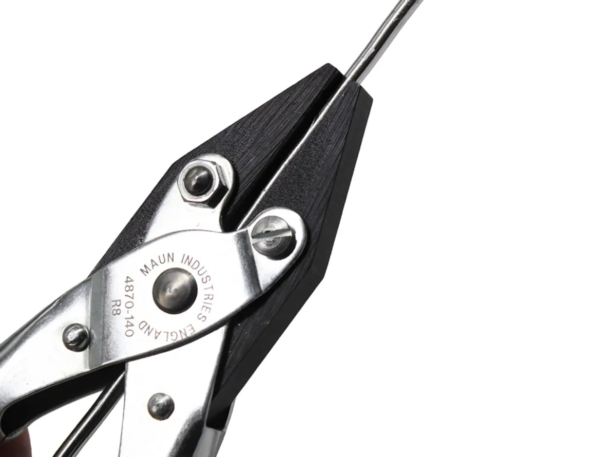 Maun Flat Nose Pliers 140mm/5.5" Parallel Action, With Smooth Jaws