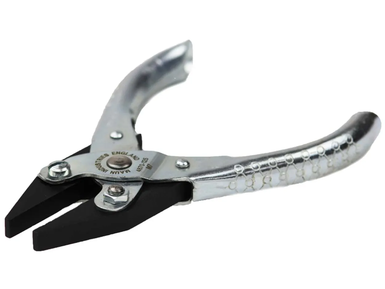 Maun Flat Nose Pliers 125mm/5" Parallel Action, With Smooth Jaws