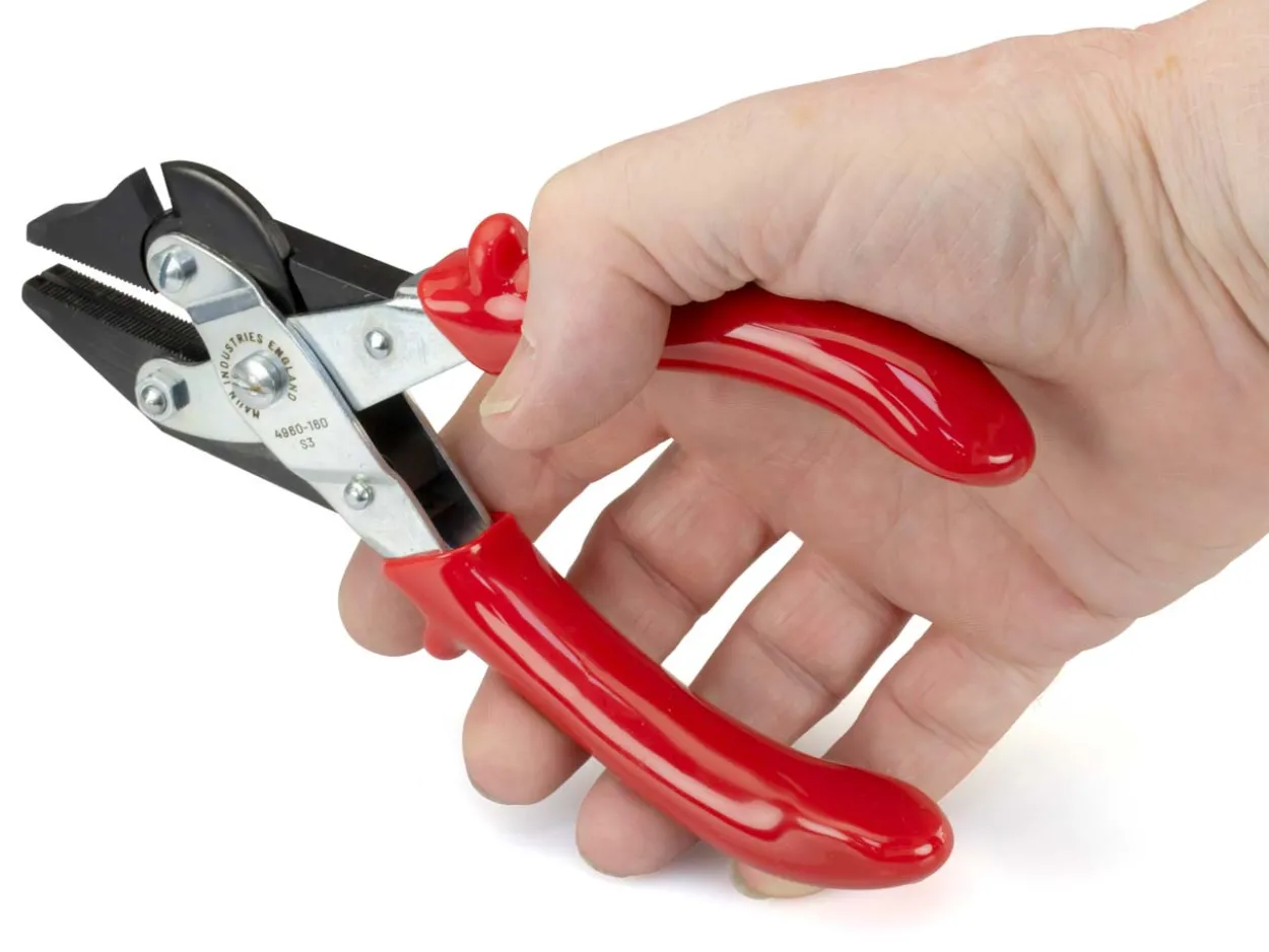 Maun Flat Nose With Side Cutter 160mm/6.5" Parallel Action, With Serrated Jaws, For Hard Wire