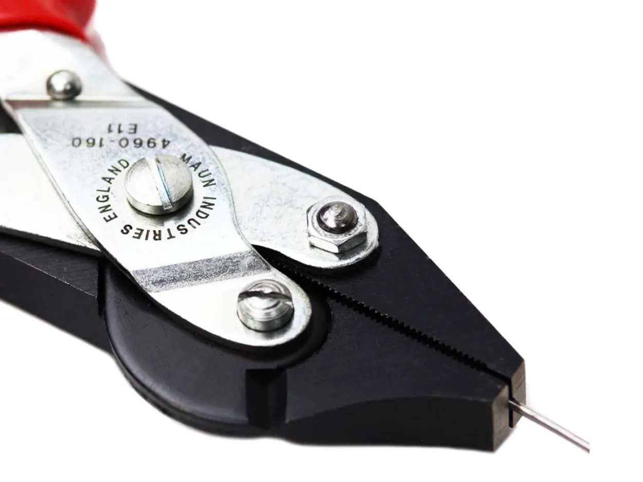Maun Flat Nose With Side Cutter 160mm/6.5" Parallel Action, With Serrated Jaws, For Hard Wire