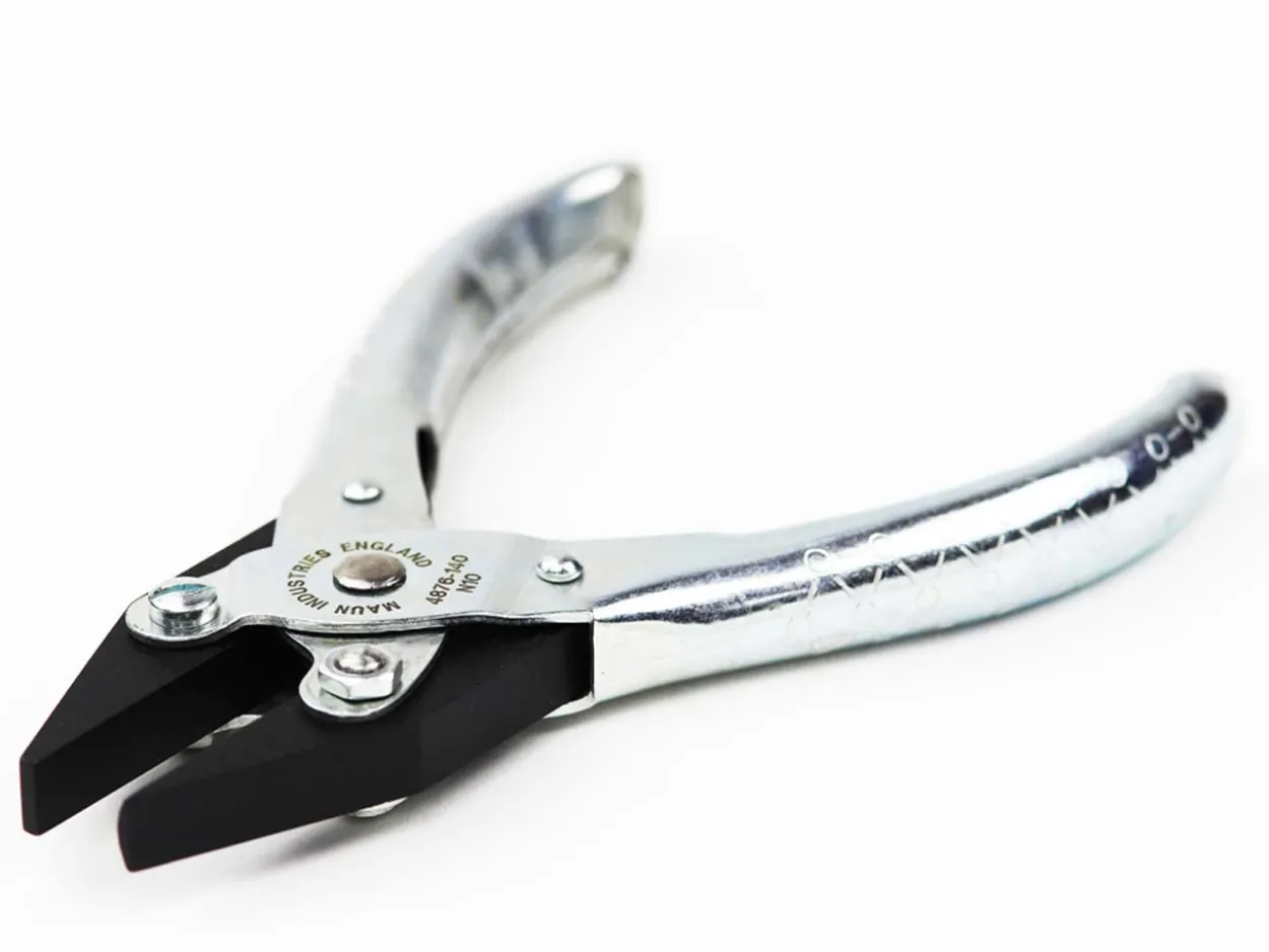 Maun Heavy Duty Ring Pliers 140mm/5.5" Parallel Action, With Smooth Jaws