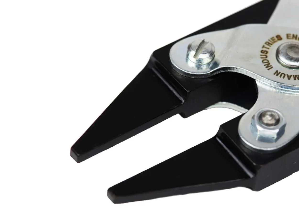 Maun Thin Flat Nose Pliers 160mm/6.5" Parallel Action, With Smooth Jaws And Comfort Grip Handle