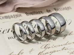 Titanium Court Polished Wedding Ring 5.0mm, Size T, 1.8mm Wall