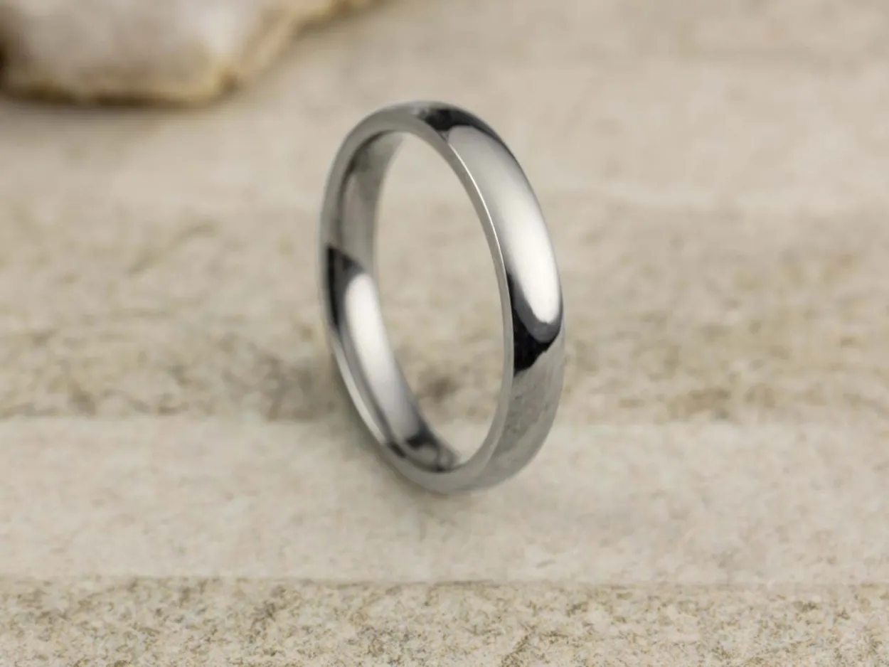 Titanium Court Polished Wedding Ring 3.0mm, Size O, 1.6mm Wall
