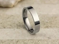 Titanium Flat Court Easy Fit Polished Wedding Ring 4.0mm, Size T, 1.6mm Wall