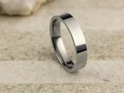 Titanium Flat Court Easy Fit Polished Wedding Ring 4.0mm, Size S, 1.6mm Wall