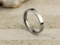 Titanium Flat Court Easy Fit Polished Wedding Ring 3.0mm, Size I, 1.6mm Wall