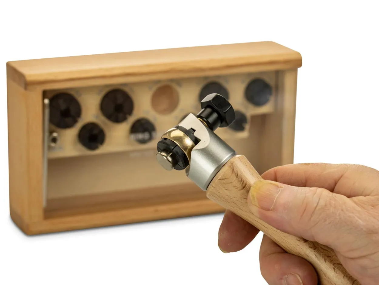 Value Inside Ring Holder With 9 Collets