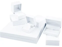 White Leatherette Pendant Box