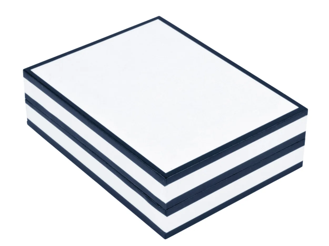 White Monochrome Pendant Box